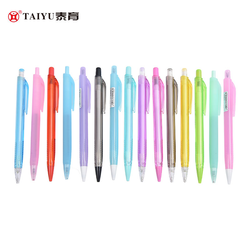 Gli studenti utilizzano una penna a sfera con portapenne triangolare multicolore di colore trasparente